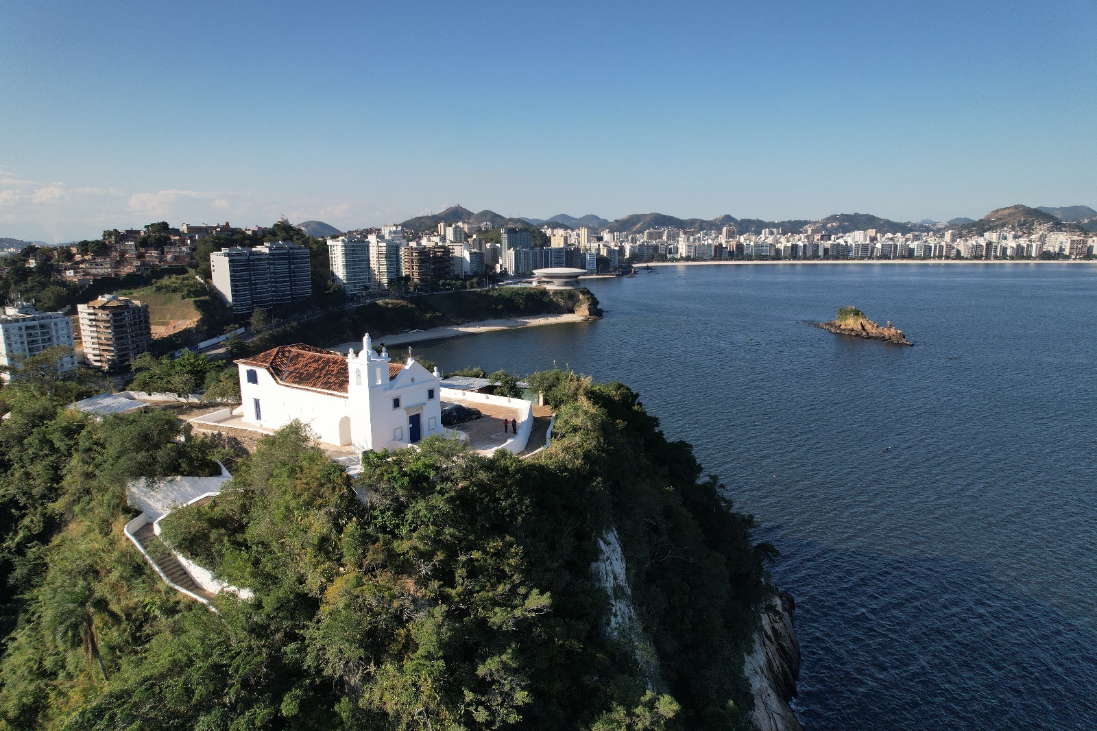 Boa Viagem — praia na Baía de Guanabara, Niterói