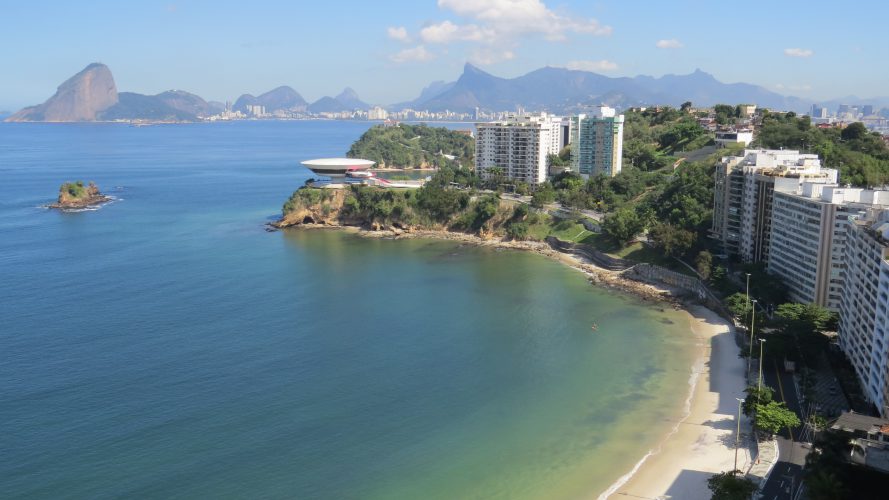 Icaraí — praia na Baía de Guanabara, Niterói